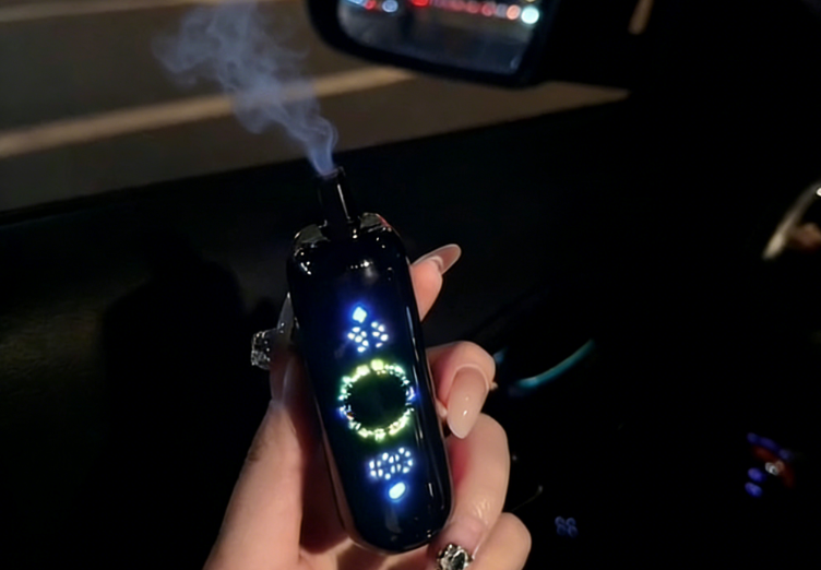 Geek Bar Pulse 25K Electronic Display